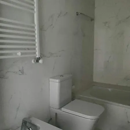 Apartamento Piso A Estrenar Entrada Autónoma Garage Wifi 4 Personas *